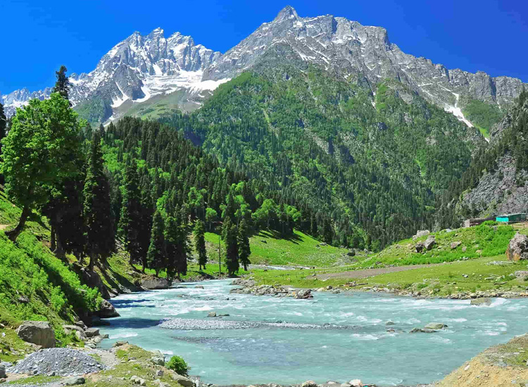 Three Unique Travel Destinations To Choose From